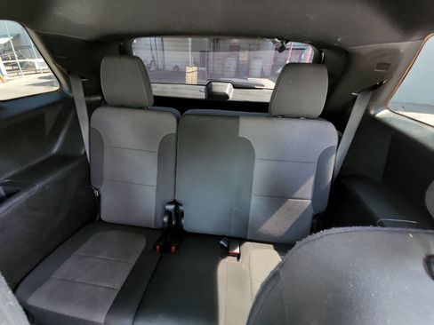 Used 2023 Chevrolet Traverse LT AWD/4WD image 24