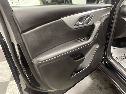 Used 2025 Chevrolet Blazer LT image 10