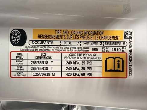 Used 2024 GMC Acadia AT4 image 24