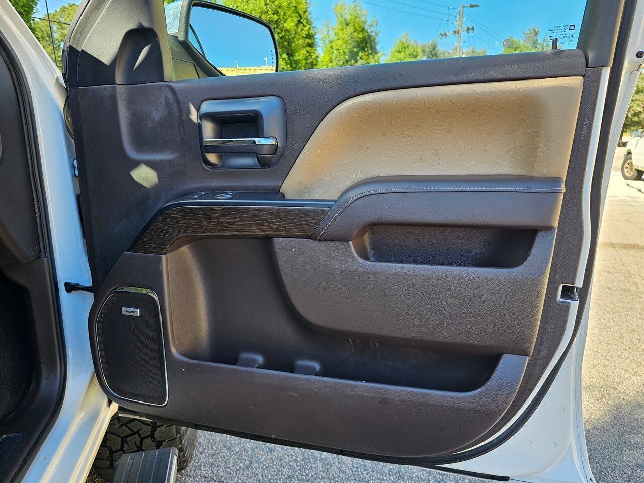 Used 2017 GMC Sierra 1500 Denali w/ Denali Ultimate Package AWD/4WD image 30
