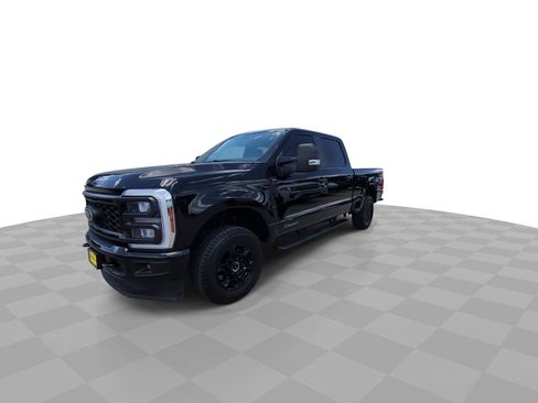 Used 2025 Ford F250 XL w/ STX Appearance Package AWD/4WD image 4