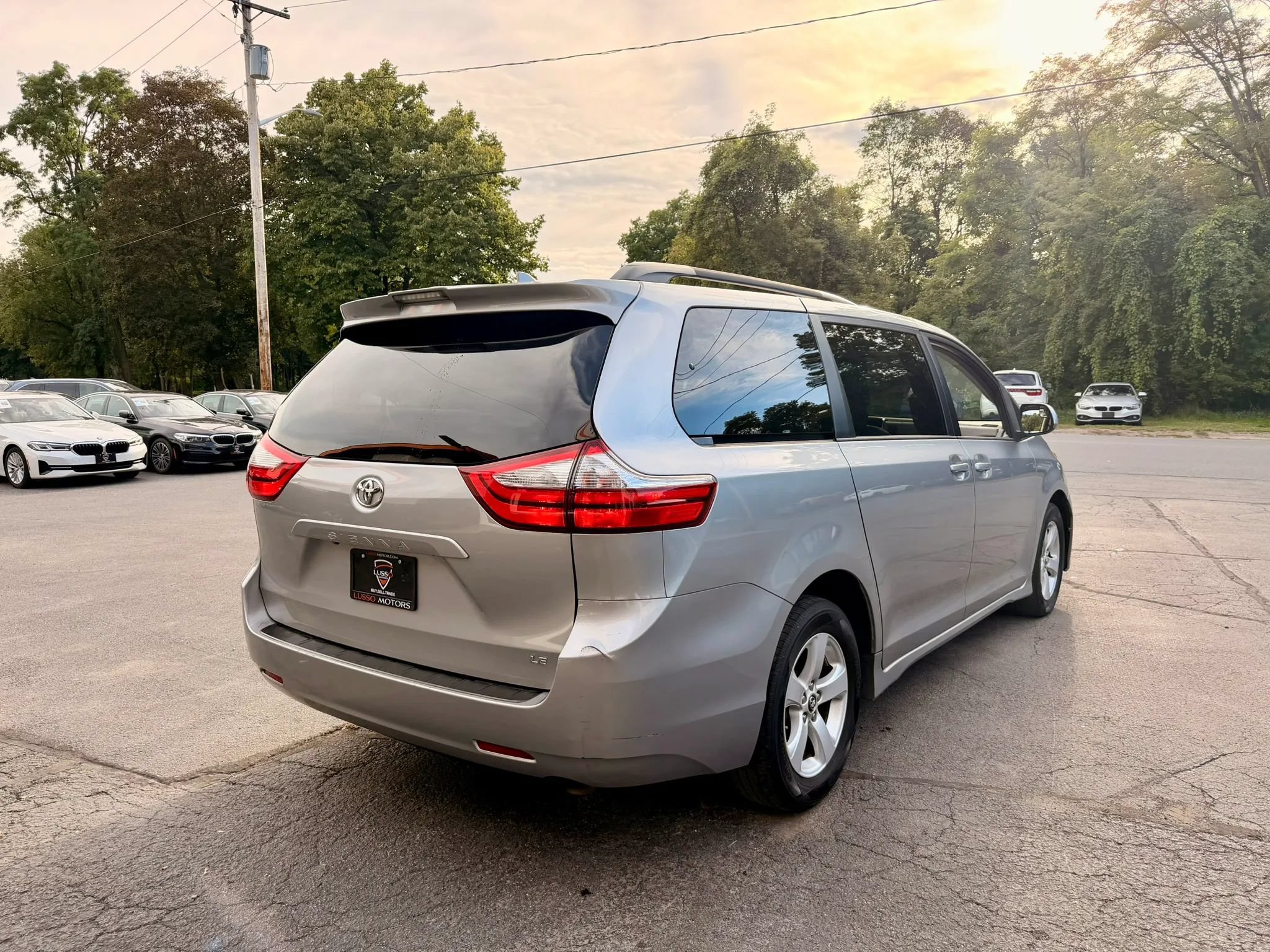 Used 2018 Toyota Sienna LE FWD image 6