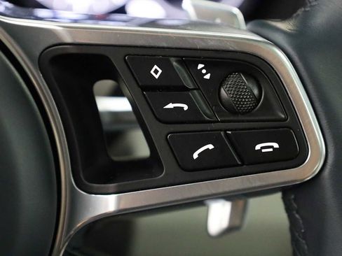 Certified 2023 Porsche Cayenne Coupe image 28