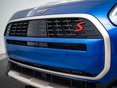 Certified 2025 MINI Cooper Countryman S image 3