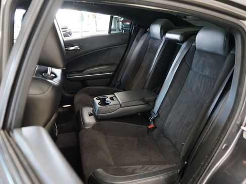 Used 2017 Dodge Charger R/T Scat Pack RWD image 50