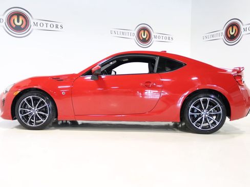 Used 2020 Toyota 86 RWD image 32