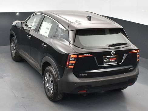 Used 2025 Nissan Kicks S image 46