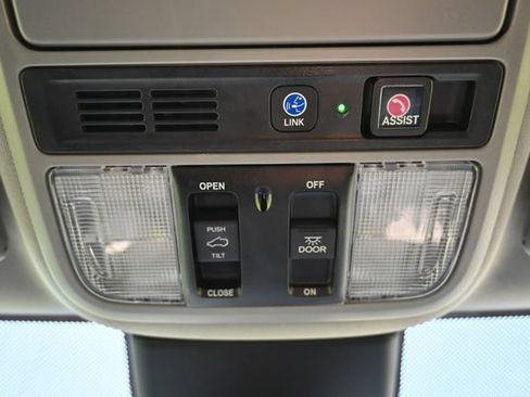 Used 2023 Honda Odyssey Elite image 38