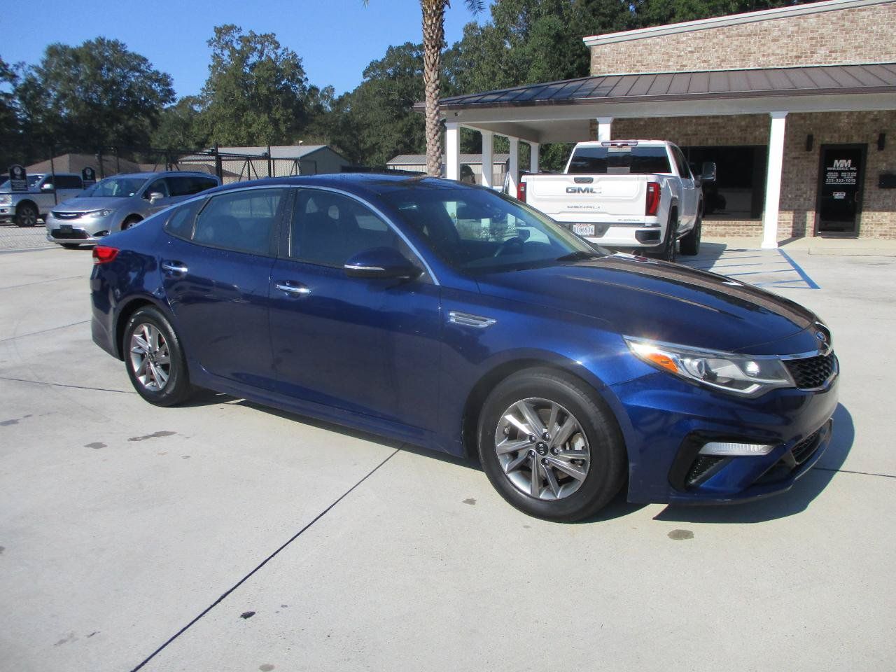 Used 2019 Kia Optima LX FWD image 3