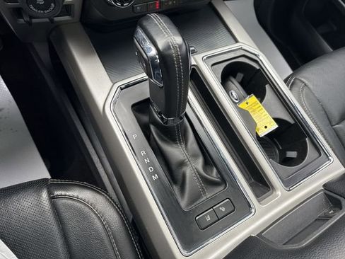 Used 2018 Ford F150 Lariat w/ Equipment Group 502A Luxury image 24