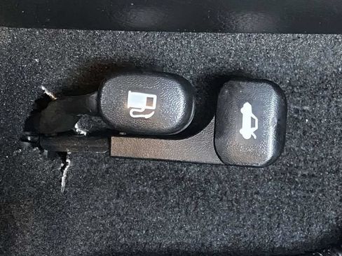 Used 2023 Kia Rio S FWD image 31