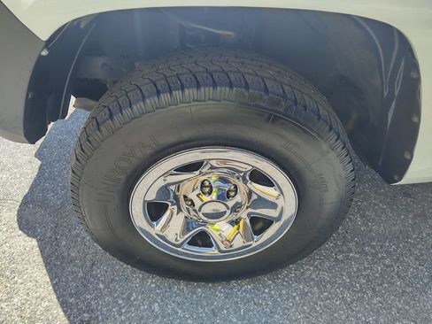 Used 2018 Toyota Tacoma SR RWD image 59