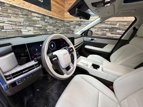 Used 2024 Hyundai Santa Fe Calligraphy image 10