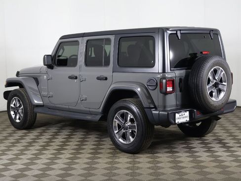 Used 2021 Jeep Wrangler Unlimited Sahara w/ Uconnect 4C Nav & Sound Group image 6