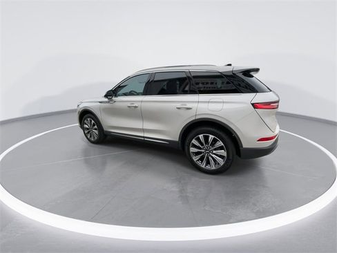 Used 2022 Lincoln Corsair Reserve w/ Elements Package image 6