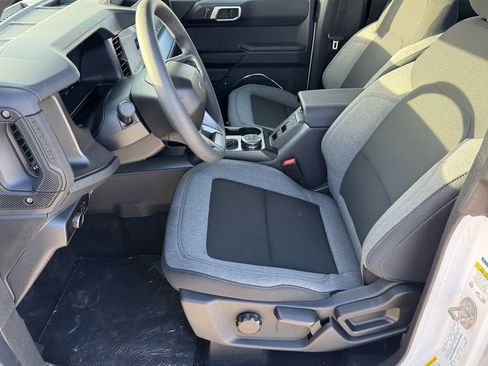New 2025 Ford Bronco 4-Door AWD/4WD image 8