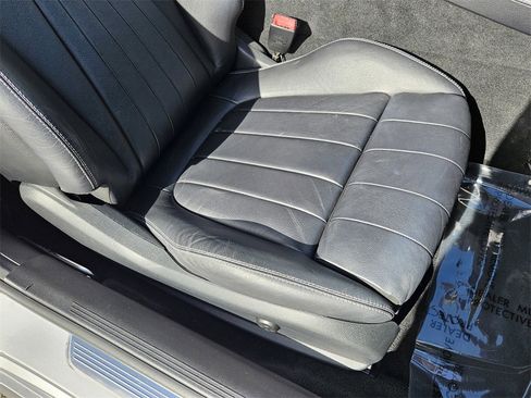 Used 2019 Mercedes-Benz E 450 4MATIC Cabriolet image 40