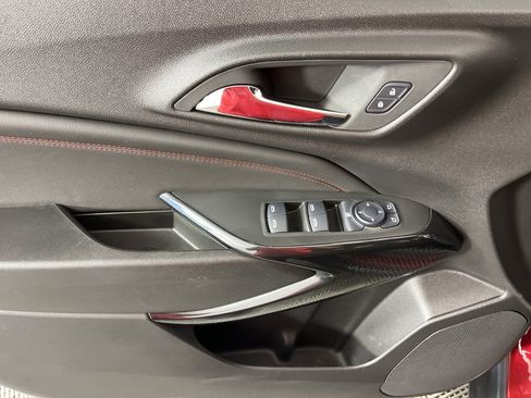 Certified 2025 Chevrolet Trax RS w/ Driver Confidence Package image 25