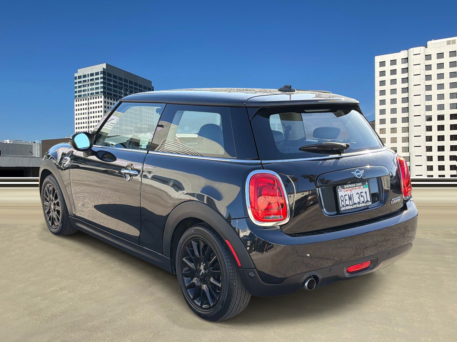 Used 2019 MINI Cooper 2-Door Hardtop FWD image 3