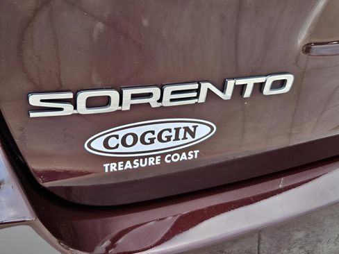 Used 2020 Kia Sorento EX image 28