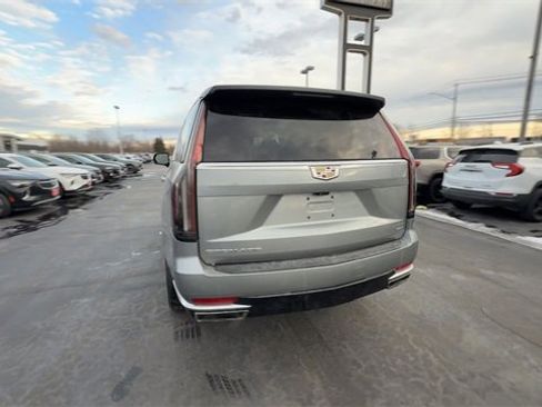 Certified 2023 Cadillac Escalade Premium Luxury Platinum image 7