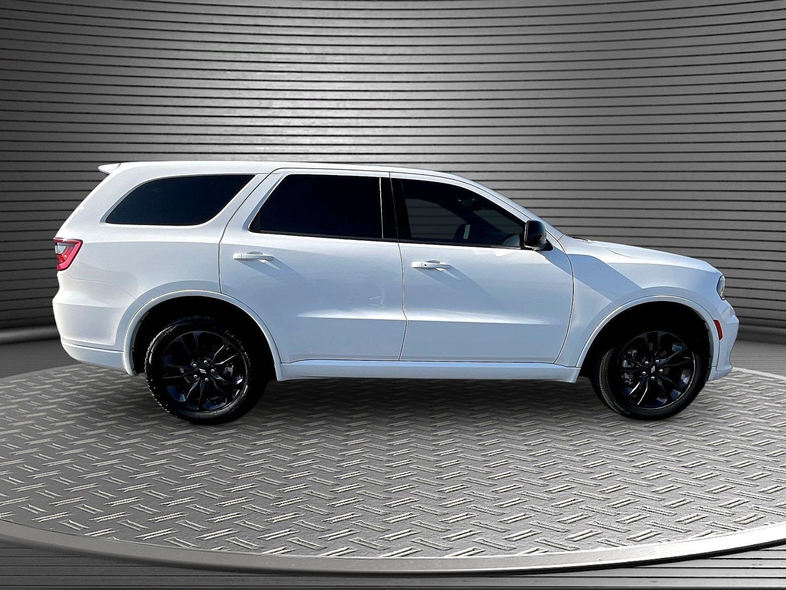 Used 2025 Dodge Durango GT AWD/4WD image 8
