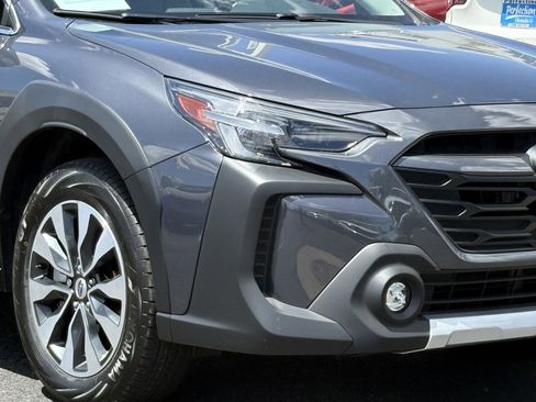 Used 2024 Subaru Outback Limited XT AWD/4WD image 2