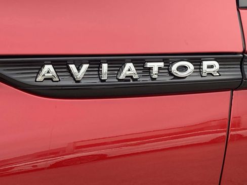 New 2026 Lincoln Aviator Reserve w/ Jet Appearance Package image 13
