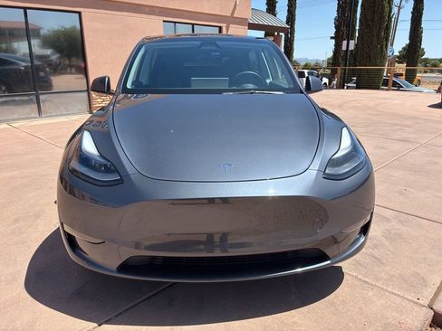 Used 2023 Tesla Model Y Long Range AWD/4WD image 12