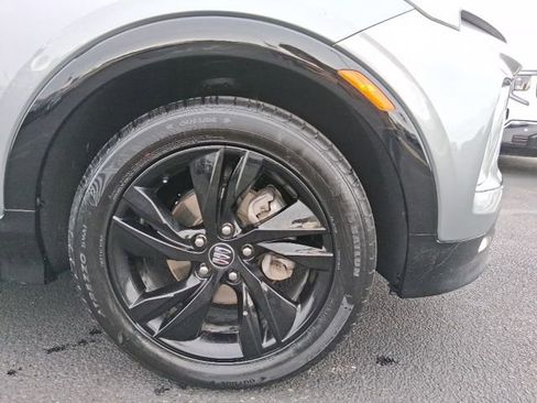 Used 2024 Buick Encore GX Sport Touring image 5