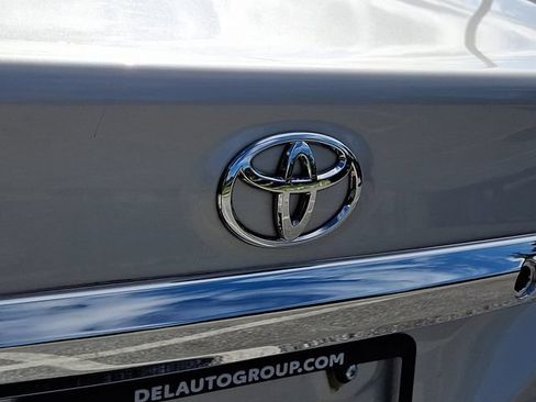 Used 2013 Toyota Corolla LE FWD image 30