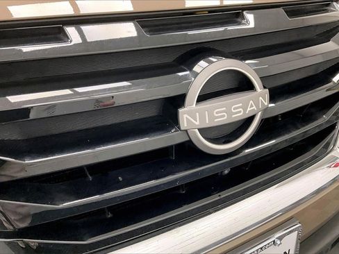 Certified 2024 Nissan Pathfinder Platinum image 28