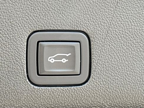 Used 2023 Chevrolet Tahoe RST w/ Luxury Package image 21