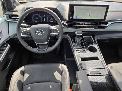 Certified 2026 Toyota Sienna XSE AWD/4WD image 19