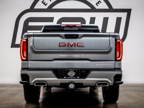 Used 2026 GMC Sierra 1500 Denali AWD/4WD image 11