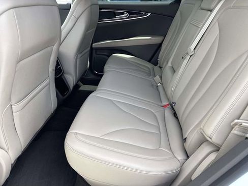 Certified 2023 Lincoln Nautilus AWD w/ Premium Package image 16