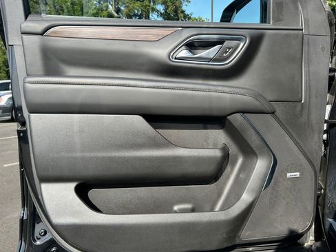 Used 2022 Chevrolet Tahoe High Country AWD/4WD image 23