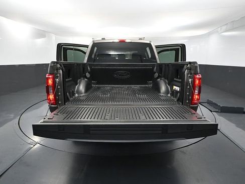 Used 2022 Ford F150 XLT image 38