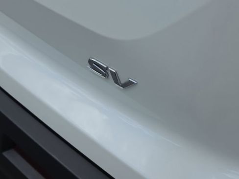 Used 2024 Nissan Pathfinder SV FWD image 6