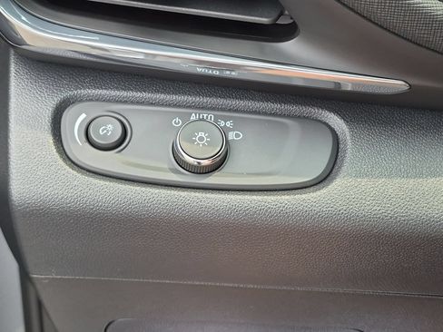 Certified 2026 Buick Envista Preferred w/ Advanced Safety Package FWD image 16
