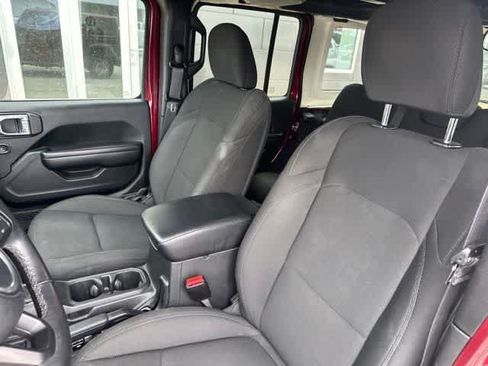 Used 2021 Jeep Wrangler Unlimited Sport w/ Sun And Sound Package AWD/4WD image 4