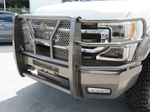 Used 2022 Ford F250 King Ranch w/ King Ranch Ultimate Package AWD/4WD image 4