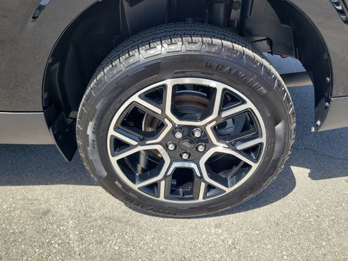 Used 2025 Ford Maverick Lariat w/ 4K Tow Package AWD/4WD image 29