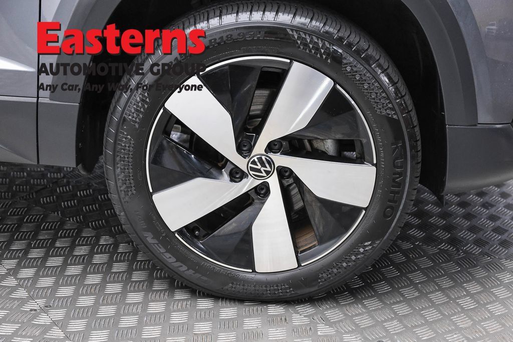 Used 2024 Volkswagen Taos S AWD/4WD image 33