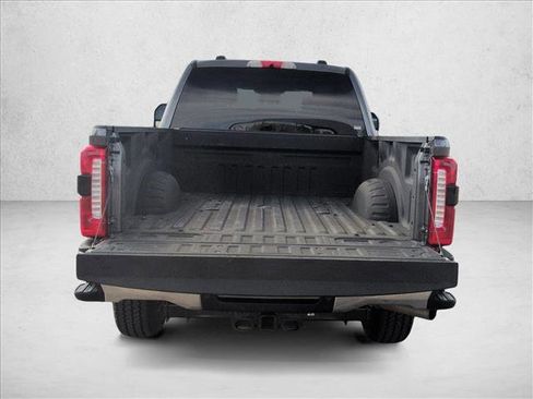 Used 2025 Ford F350 Lariat image 6