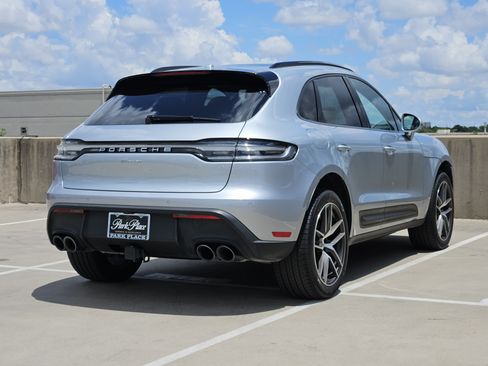 Certified 2026 Porsche Macan AWD/4WD image 8