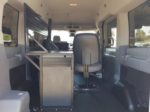 Used 2018 Ford Transit 150 XLT image 10