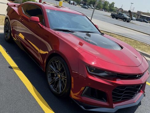 Used 2018 Chevrolet Camaro ZL1 RWD image 3