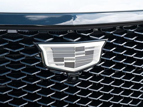 Used 2025 Cadillac Escalade V w/ LPO, ONYX Package AWD/4WD image 6