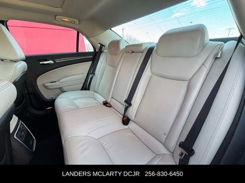 Used 2019 Chrysler 300 Touring L w/ Quick Order Package 22F image 19